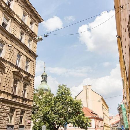 Апартаменты Studio In The Historic Center Прага Экстерьер фото